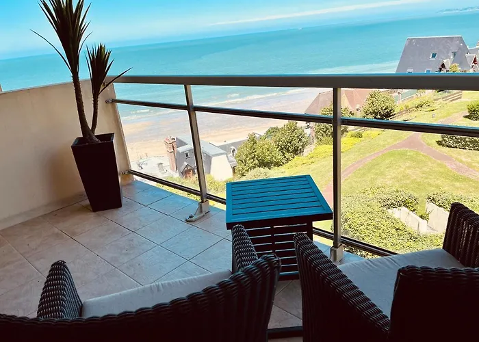 Studio, Vue A 150m De La *