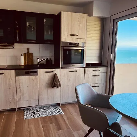 Studio, Vue A 150m De La Apartamento